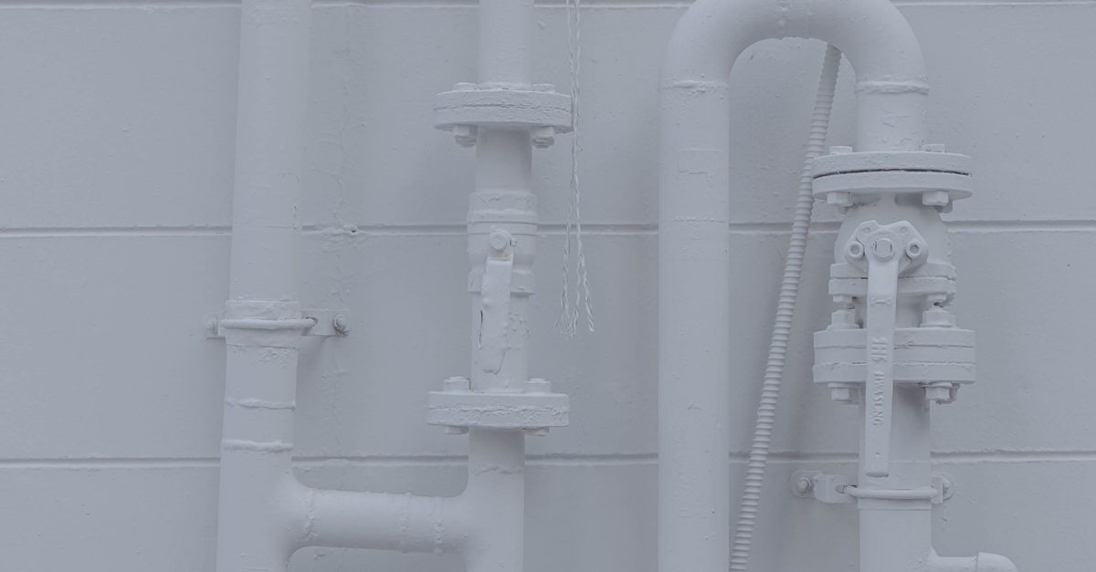 Signs You Might Have a Burst Pipe Before It Becomes a Major Problem